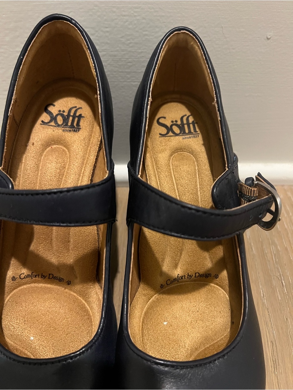 NEW Classic Navy Mary Jane Heels for Women BY SOFFT - Picture 3 of 5